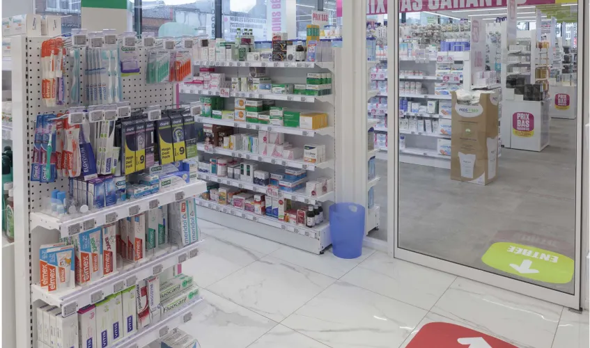 Pharmacie Pharmacy by Medi-Market Group Charleroi